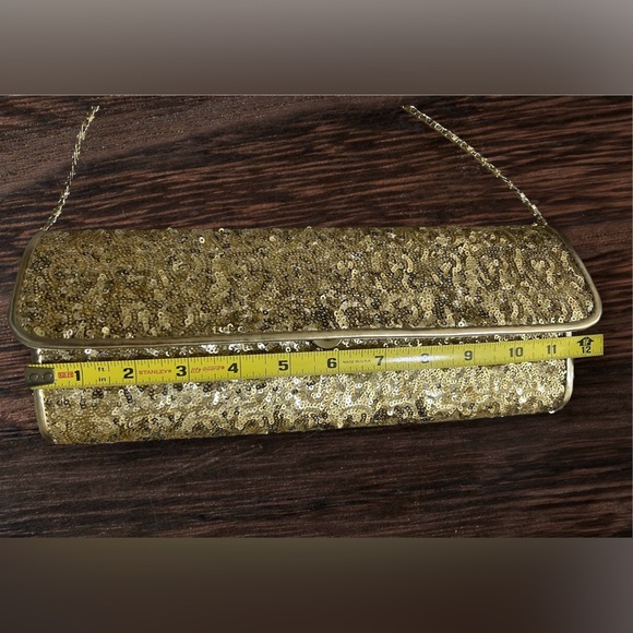 Gold Sequin Clutch/Bag/Party Handbag With Chain Strap by Forever 21 - Picture 3 of 6